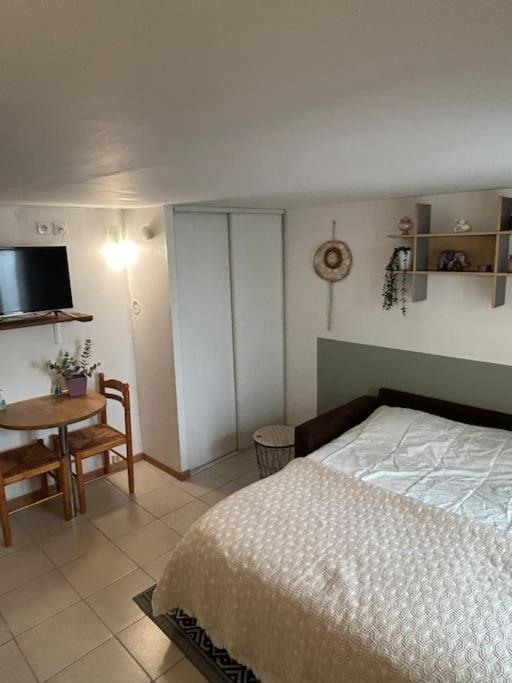 Sanae Apartment
